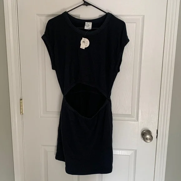 AERIE weekend cutout dress. Navy blue AERIE weekend cutout dress. Navy blue